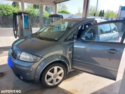 Gri Utilizat 2002 Audi A2 Hatchback | 2.340 EUR