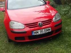 Roșu Utilizat 2004 VW Golf IV Hatchback | 2.300 EUR (Preț OK)