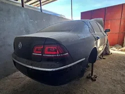 Negru Utilizat 2014 VW Phaeton Berlinǎ | 4.800 EUR