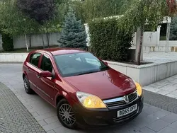 Rosu Utilizat 2006 Opel Astra Hatchback | 1.000 EUR (Super Preț)
