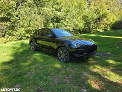 Culoarenegru Utilizat 2022 Porsche Cayenne SUV | 78.000 EUR (Scump)