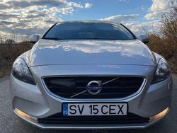 Culoaregri Utilizat 2013 Volvo V40 Summum Break | 8.528 EUR (Scump)