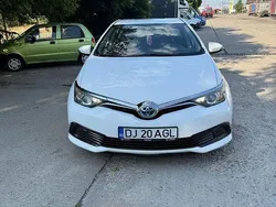 Alb Utilizat 2016 Toyota Auris Hatchback | 9.650 EUR