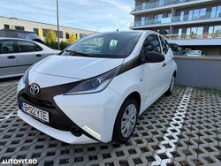 Culoarealb Utilizat 2018 Toyota Aygo Hatchback | 5.990 EUR (Preț OK)