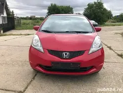 Rosu Utilizat 2011 Honda Jazz Hatchback | 3.950 EUR