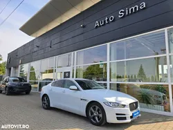 Alb Utilizat 2016 Jaguar XE Berlinǎ | 13.990 EUR