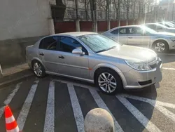 Utilizat 2008 Opel Vectra Berlinǎ | 2.600 EUR (Preț OK)