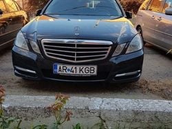 Negru Utilizat 2011 Mercedes E220 Berlinǎ | 9.200 EUR (Preț OK)