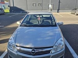 Culoaregri Utilizat 2007 Opel Astra Classic Berlinǎ | 2.000 EUR (Preț OK)