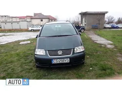 Verde Utilizat 2006 VW Sharan Monovolum | 3.800 EUR (Preț OK)