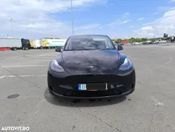 Culoarenegru Utilizat 2023 Tesla Model Y RWD SUV | 29.900 EUR