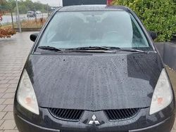 Negru Utilizat 2007 Mitsubishi Colt Hatchback | 2.200 EUR