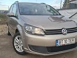 Maro Utilizat 2012 VW Touran Monovolum | 4.999 EUR (Preț bun)