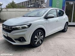Culoarealb Nouă 2025 Dacia Sandero Hatchback | 14.600 EUR (Preț OK)