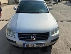 Gri Utilizat 2001 VW Passat Basis Berlinǎ | 1.500 EUR (Preț OK)