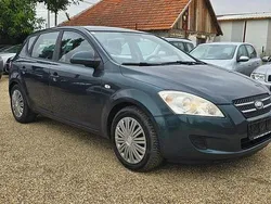 Verde Utilizat 2007 Kia Ceed City Hatchback | 2.290 EUR (Preț OK)