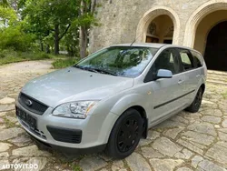 Gri Utilizat 2007 Ford Focus Ambiente Break | 1.250 EUR (Preț bun)