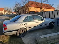 Utilizat 1996 Mercedes C180 Berlinǎ | 2.000 EUR