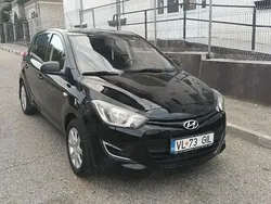 Negru Utilizat 2014 Hyundai i20 Hatchback | 4.000 EUR (Preț OK)