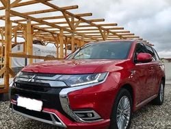Rosu Utilizat 2019 Mitsubishi Outlander P-HEV Diamant Edition SUV | 19.950 EUR (Preț OK)