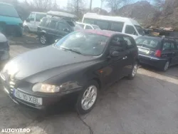 Culoarenegru Utilizat 2002 Alfa Romeo 147 Hatchback | 1.400 EUR
