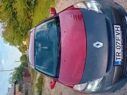 Utilizat 2010 Renault Clio II Berlinǎ | 2.100 EUR (Preț bun)