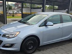 Culoareargint Utilizat 2013 Opel Astra Cosmo Berlinǎ | 4.000 EUR (Preț bun)
