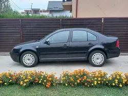 Utilizat 2003 VW Bora Berlinǎ | 1.500 EUR