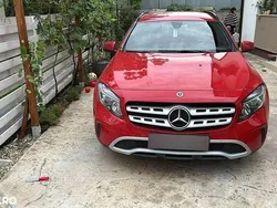 Rosu Utilizat 2019 Mercedes GLA200 SUV | 19.600 EUR (Preț OK)