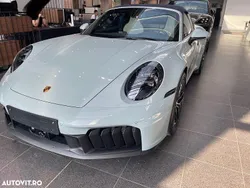 Culoareverde Utilizat 2025 Porsche 911 Cabrio | 260.000 EUR