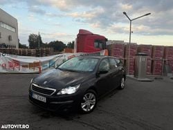 Culoarenegru Utilizat 2015 Peugeot 308 Active Break | 6.300 EUR (Preț OK)
