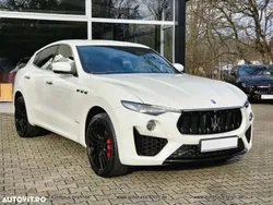 Alb Utilizat 2018 Maserati Levante SUV | 25.000 EUR