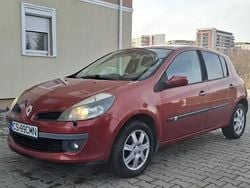 Visiniu Utilizat 2006 Renault Clio II Hatchback | 1.499 EUR (Preț bun)