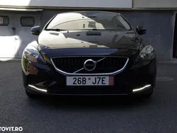 Negru Utilizat 2017 Volvo V40 Momentum Break | 6.990 EUR (Super Preț)