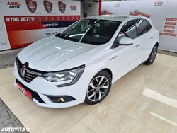 Alb Utilizat 2017 Renault Mégane IV Bose Edition Hatchback | 8.999 EUR (Super Preț)