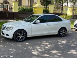 Culoarealb Utilizat 2007 Mercedes C200 Berlinǎ | 5.500 EUR (Scump)