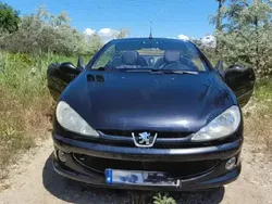Utilizat 2003 Peugeot 206 | 1.500 EUR