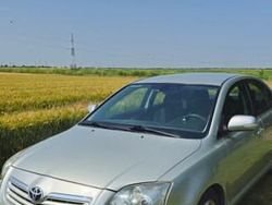 Utilizat 2007 Toyota Avensis T2 Berlinǎ | 2.700 EUR