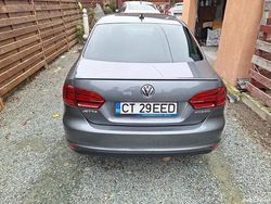Utilizat 2013 VW Jetta Hybrid Berlinǎ | 8.900 EUR
