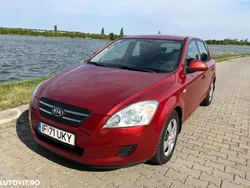 Rosu Utilizat 2009 Kia Ceed Best Hatchback | 2.300 EUR (Preț bun)