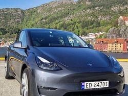 Culoaregri Utilizat 2022 Tesla Model Y SUV | 41.800 EUR (Scump)