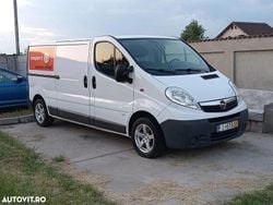 Culoarealb Utilizat 2010 Opel Vivaro Van | 4.950 EUR (Super Preț)