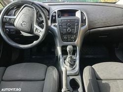 Culoareargint Utilizat 2017 Opel Astra Enjoy Berlinǎ | 6.800 EUR (Preț OK)
