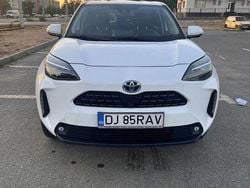 Culoarealb Utilizat 2021 Toyota Yaris Cross Elegant SUV | 21.900 EUR (Preț OK)
