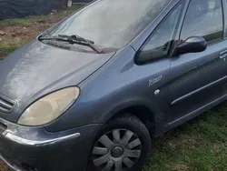 Utilizat 2005 Citroën Xsara Picasso Monovolum | 1.500 EUR