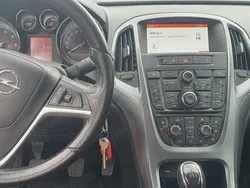 Gri Utilizat 2014 Opel Astra Break | 5.600 EUR (Preț OK)