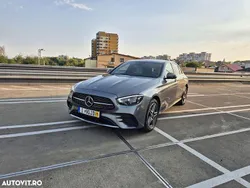 Gri Utilizat 2021 Mercedes E300 Berlinǎ | 32.990 EUR (Super Preț)