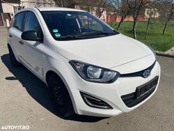 Culoarealb Utilizat 2014 Hyundai i20 Berlinǎ | 4.100 EUR (Super Preț)