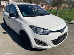 Culoarealb Utilizat 2014 Hyundai i20 Berlinǎ | 4.100 EUR (Super Preț)