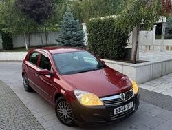 Culoarerosu Utilizat 2006 Opel Astra Classic Hatchback | 1.000 EUR